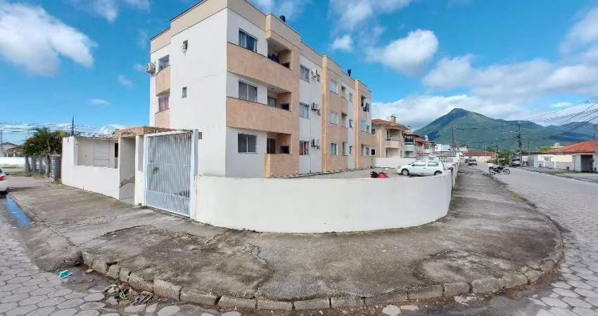 Apartamento com 2 quartos para alugar na Rua Azálea, 100, Barra do Aririú, Palhoça