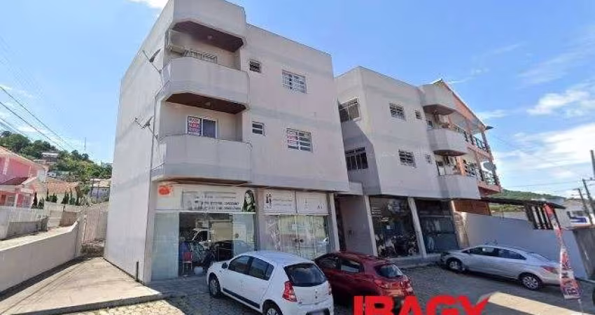 Apartamento com 1 quarto para alugar na Rua Antônio Alfredo da Silva, 762, Fazenda Santo Antônio, São José