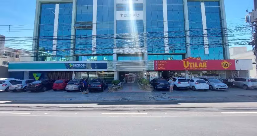 Garagem para alugar na Avenida Leoberto Leal, 604, Barreiros, São José