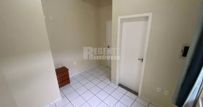 Ótimo apartamento de 1 dormitório no bairro Estreito!