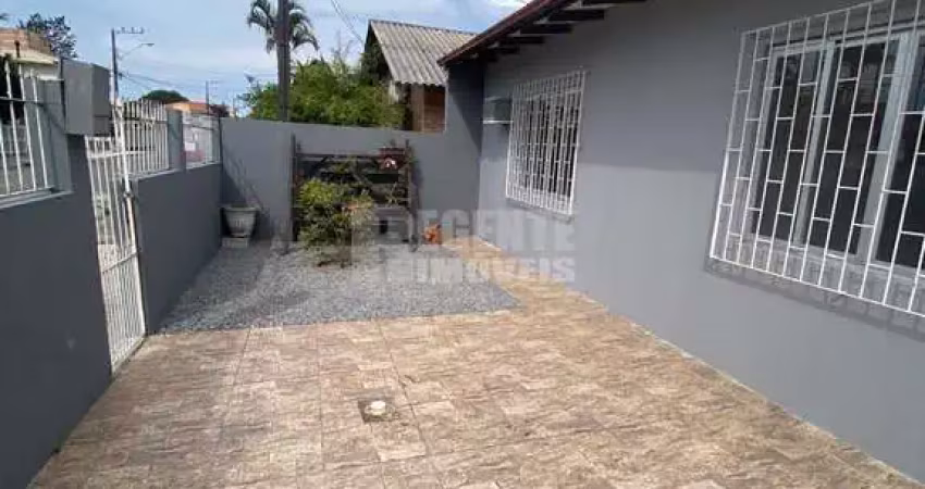 Casa em condomínio fechado com 3 quartos para alugar na Raimundo Staroski, 50, Carianos, Florianópolis