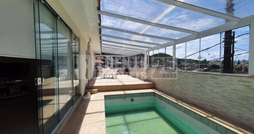 Casa à venda com 5 quartos no bairro Itaguaçu em Florianópolis