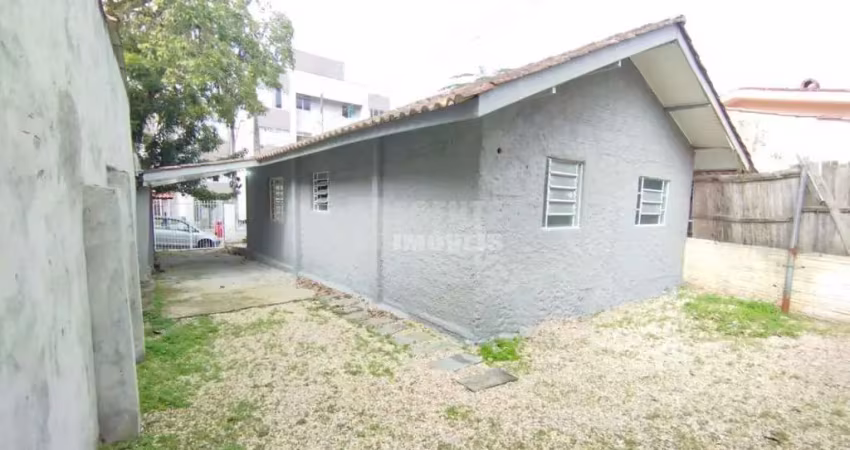 Terreno com 2 casas próximo a ufsc no bairro trindade em florianópolis.