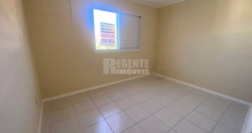Excelente apartamento de 2 dormitórios para locação no bairro Carvoeira!