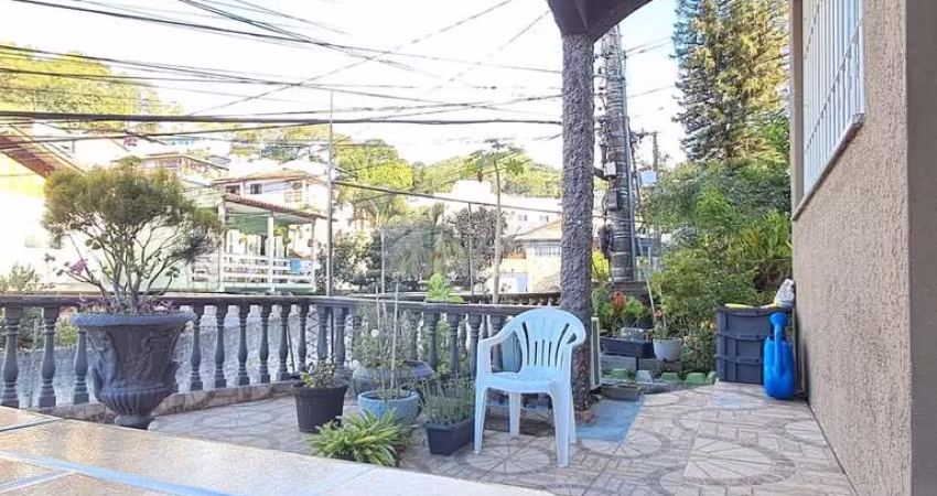 Casa com boa localização e ótimo preço.