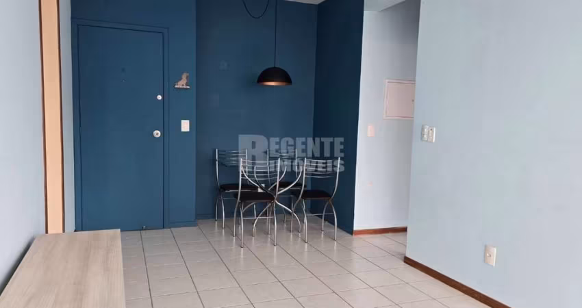 Apartamento a venda com 2 dormitórios no bairro Saco dos Limões em Florianópolis.