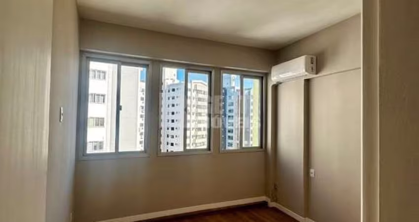 Apartamento à venda no bairro Centro em Florianópolis