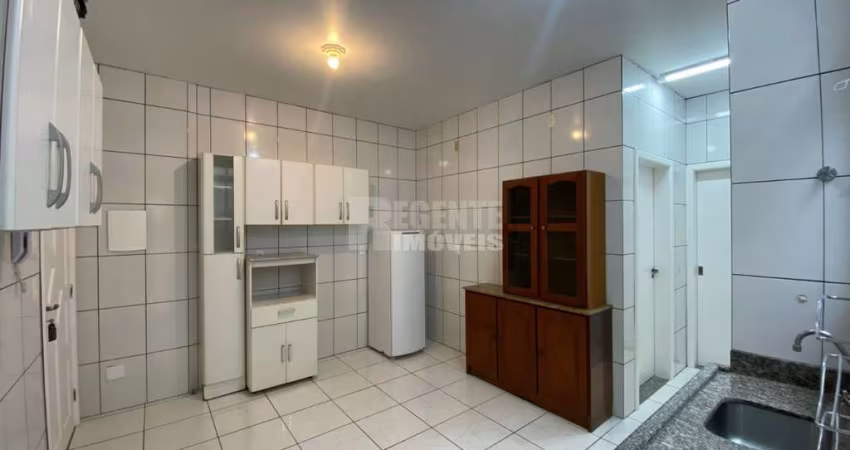 Ótimo apartamento de 2 dormitórios, no bairro Estreito!