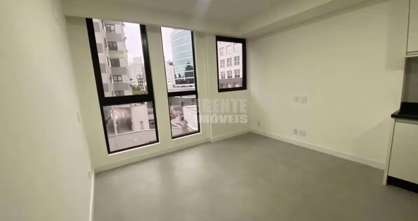 Excelente studio no bairro trindade, em frente a ufsc!