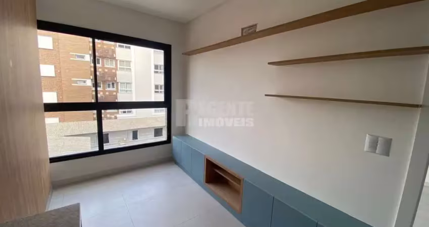 Excelente apartamento de 1 dormitório recém entregue no bairro trindade, perto da ufsc!