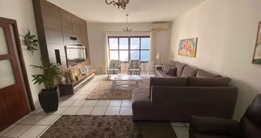 Casa à venda no bairro corrego grande em florianópolis.
