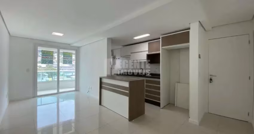 Excelente apartamento de 2 dormitórios no bairro trindade!