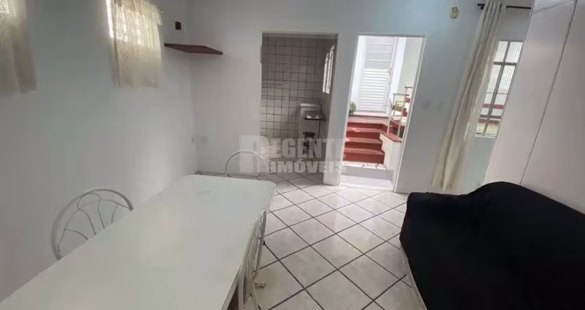 Ótimo apartamento de 3 dormitórios no bairro trindade!