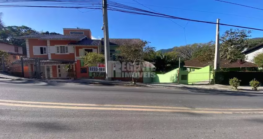 Casa com 3 quartos para alugar na Rodovia João Paulo, 2389, João Paulo, Florianópolis