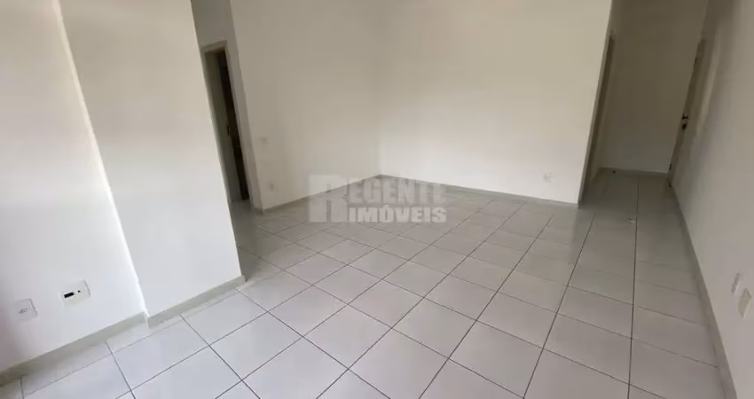 Ótimo apartamento de 3 dormitórios no bairro córrego grande!