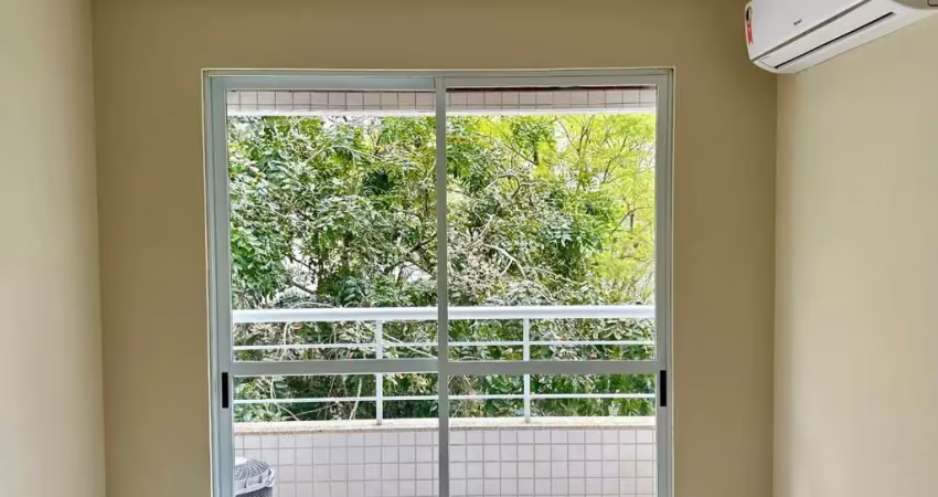 Apartamento de dois quartos na esteves júnior no centro de florianópolis