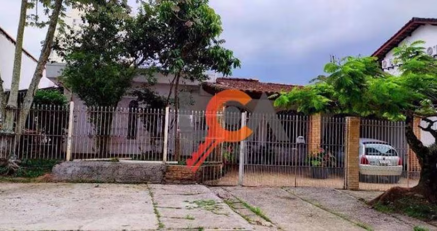 Casa com 3 dormitórios à venda, 300 m² por R$ 690.000,00 - Indaiá - Caraguatatuba/SP