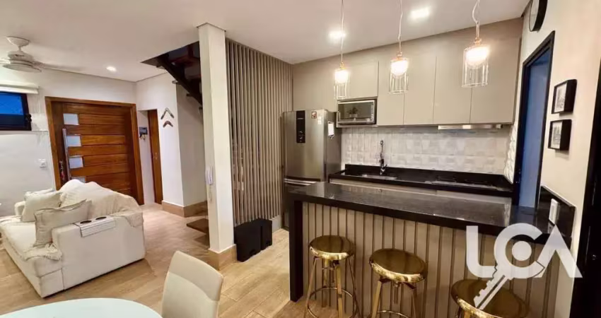 Sobrado Tríplex com 2 suítes à venda, 100 m² por R$ 680.000 - Massaguaçu - Caraguatatuba/SP