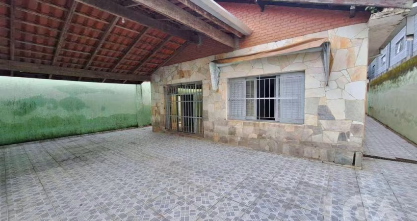 Casa com 2 dormitórios à venda, 141 m² por R$ 550.000 - Praia das Palmeiras - Caraguatatuba/SP