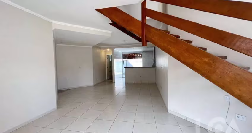 Sobrado com 2 dormitórios para alugar, 100 m² por r$ 3.300/mês - martim de sá - caraguatatuba/sp