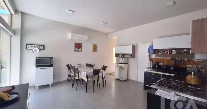 Casa com 3 dormitórios à venda, 200 m² por r$ 1.060.000,00 - praia das palmeiras - caraguatatuba/sp