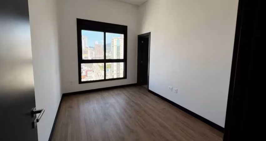 Residencial canvas apartamento quadra mar 4 suítes e 3 vagas em meia praia itapema/sc