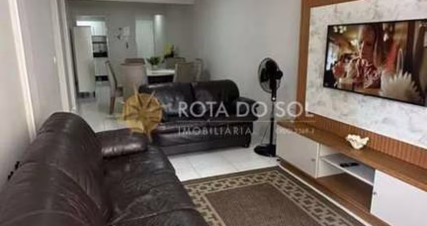 Residencial Meia Praia apartamento com 3 quartos