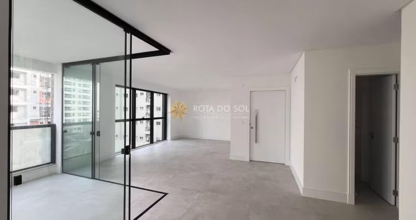 Fiori Del Mare apartamento 3 suítes e 2 vagas na Meia Praia