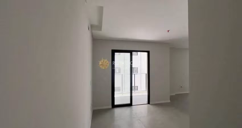 Flat com 1 quarto à venda na Rua 317, 82, Meia Praia, Itapema