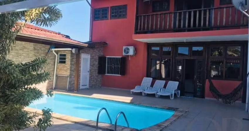 SOBRADO COM 2 SUÍTES E VARANDA GOURMET NO ITAGUÁ.