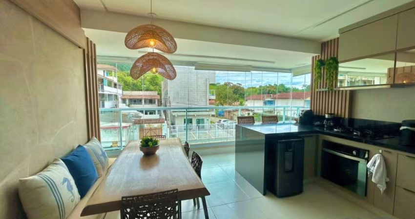 APARTAMENTO COM 2 SUÍTES NAS TONINHAS.