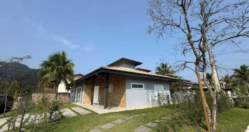 EXCELENTE CASA COM 5 DORMITÓRIOS DENTRO DE CONDOMINIO FECHADO.