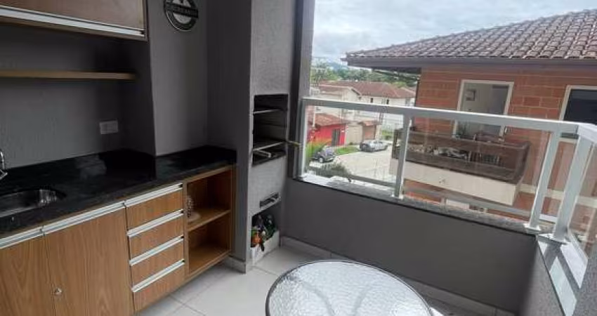 APARTAMENTO COM 2 DORMITÓRIOS NO CENTRO.