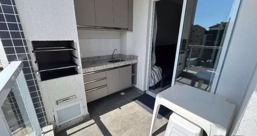 Apartamento mobiliado com 2 dormitórios na praia grande.