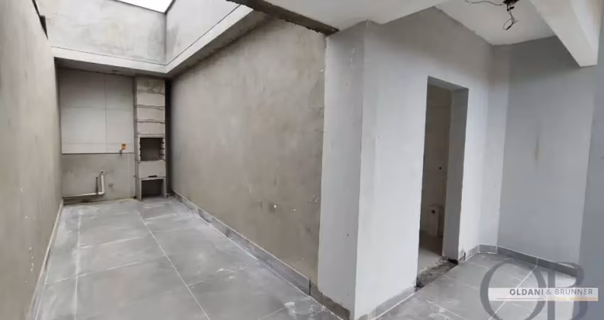 Cobertura em fase de acabamento com 2 dormitórios no pereque-açú