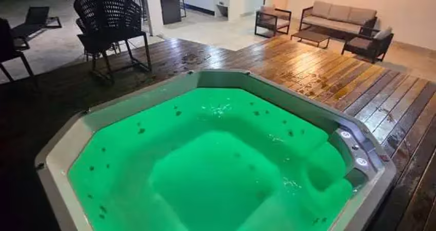 Cobertura com 3 suítes mais piscina privativa no itaguá.