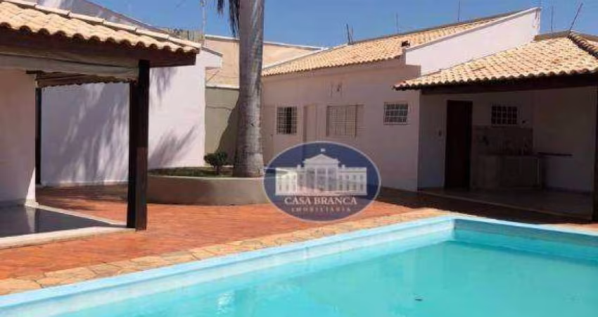 Sobrado com 4 dormitórios à venda, 260 m² por R$ 850.000,00 - Ipanema - Araçatuba/SP