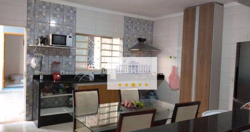 Casa com edícula e amplo quintal, 120 m² por R$ 170.000 - Água Branca III - Araçatuba/SP.