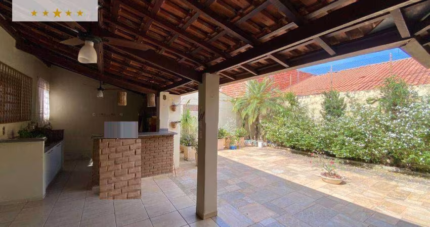 Casa com 3 dormitórios à venda, 280 m² por R$ 950.000,00 - Centro - Araçatuba/SP