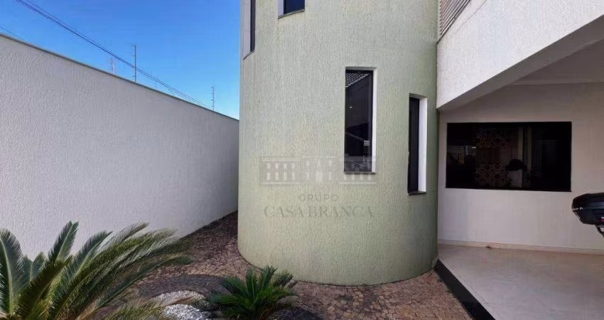 Casa à venda, 252 m² por R$ 1.050.000,00 - Vila Bandeirantes - Araçatuba/SP
