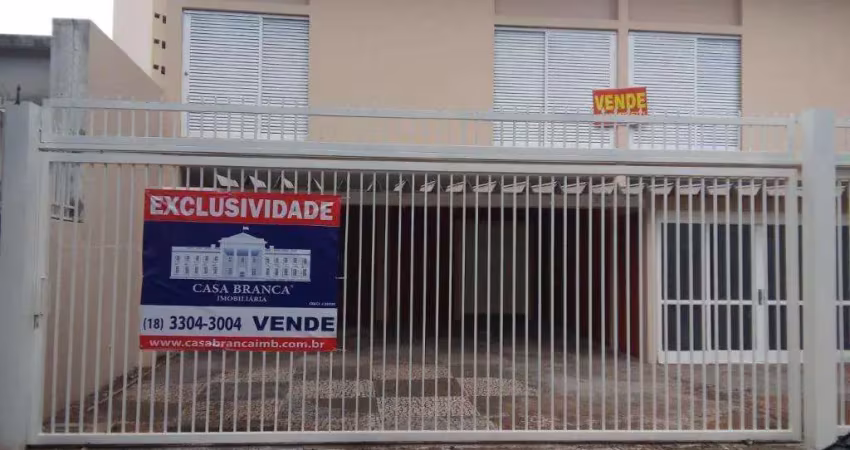 Casa com 4 dormitorios, 606 m2 - venda por r$ 2.000.000,00 ou aluguel por r$ 12.000,00/mes - centro - aracatuba/sp