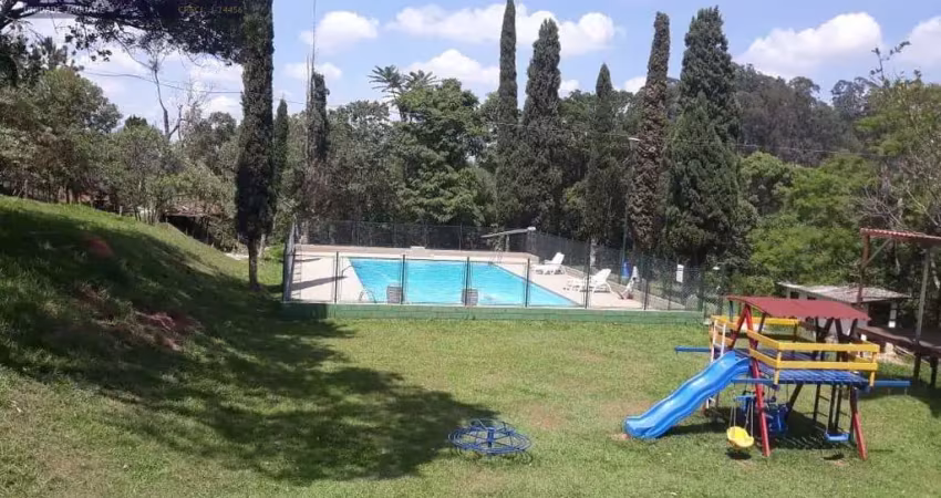 Chácara em olhos d'água - mairinque: 2 dorms, 200m², r$440k