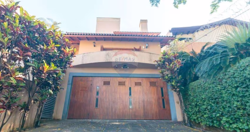 Casa 4 dormitórios com piscina Chácara das Pedras