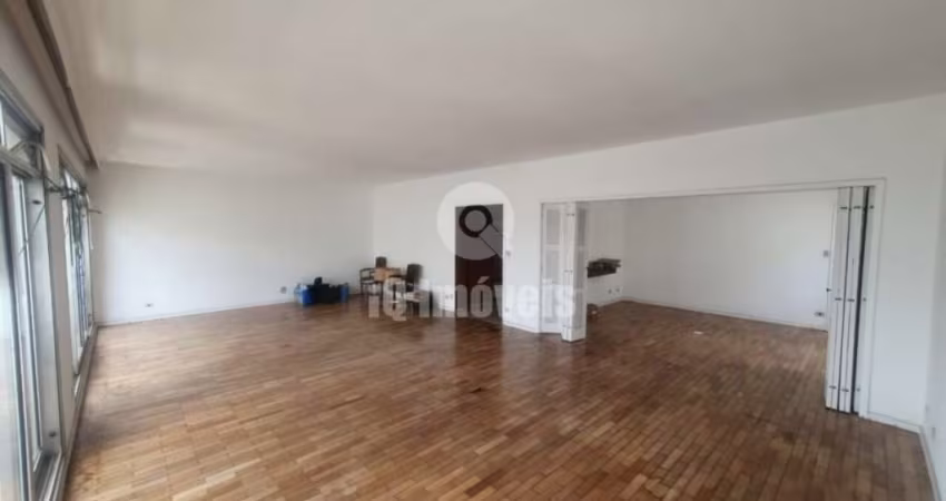 Apartamento de Alto Padrão.  Localização privilegiada. A menos de duas quadras da Av. Paulista
