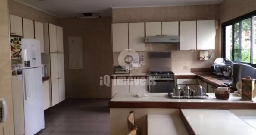 Apartamento a venda, Higienópolis, 180 m², 3 dormitórios, 1 suíte, 3 vagas, R$ 2.600.000