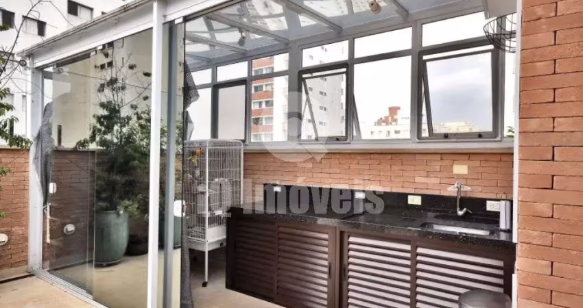 Cobertura Duplex, 181m2,  3 dormitórios, 1 suíte com 2 vagas de garagem.