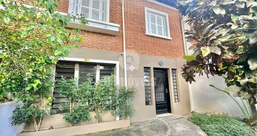 Sobrado no Brooklin, para  venda, 2 dormitórios, 2 banheiros 1 ou 2 vagas.