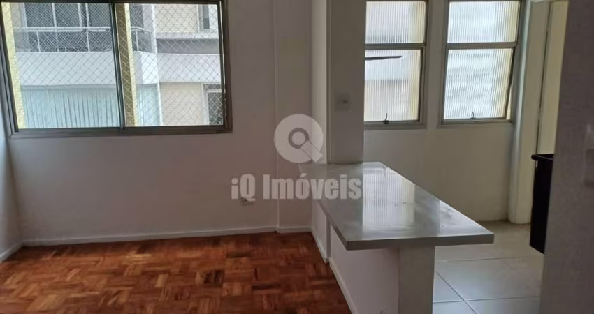 Apartamento a venda Higienópolis, 48 metros, 1 dormitório, sem vaga.