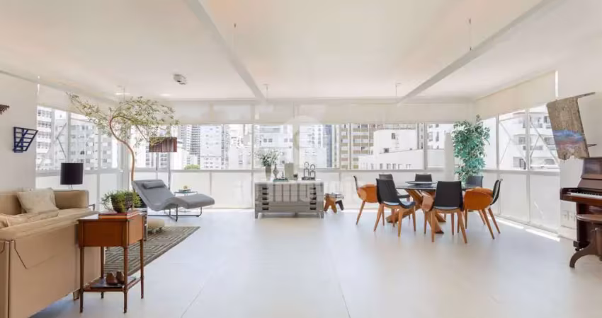 Apartamento a venda Jardins, 245 metros, 3 dormitórios, 1 suíte, 2 vagas, R$ 4.100.000,00.
