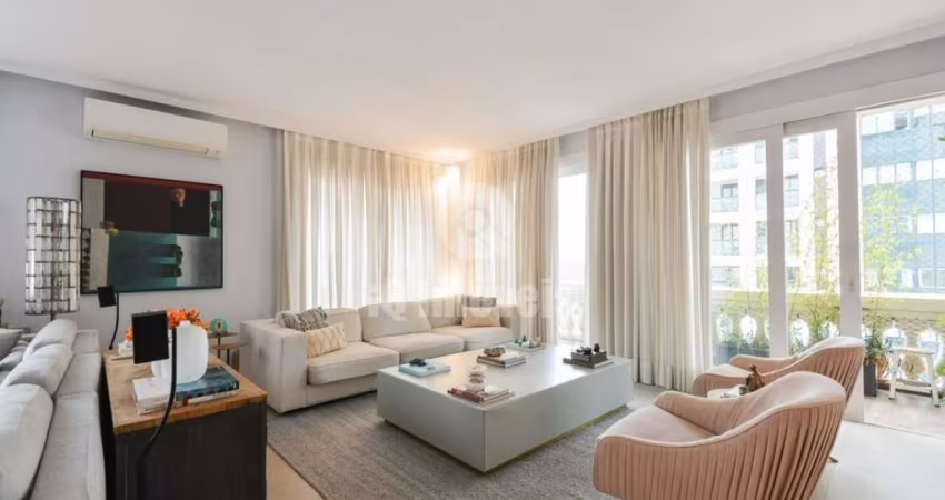 Apartamento a venda Pinheiros,  246 metros, 4 suítes, 4 vagas.